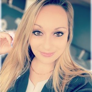 Meet your Posher, Ashlyn